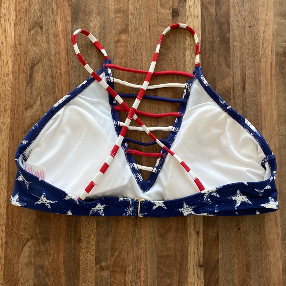 Xliharation Swim Top size Large - Picture 3 of 5